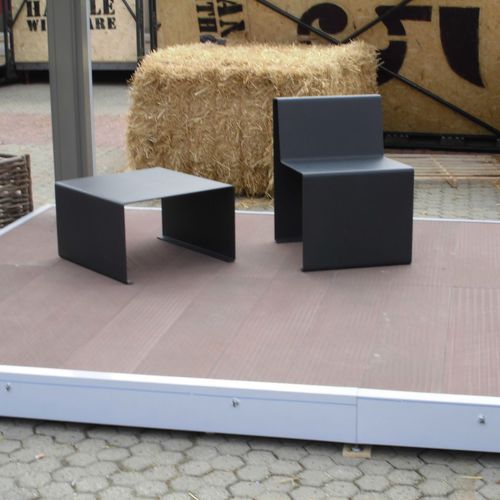 现代风格椅子 - LINEA - Euroform K. Winkler GmbH - 户外 / 电镀钢 / 镀锌钢板