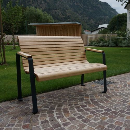 传统风格公共长椅 - COMFORT - Euroform K. Winkler GmbH - 硬木 / 电镀钢 / 带椅背
