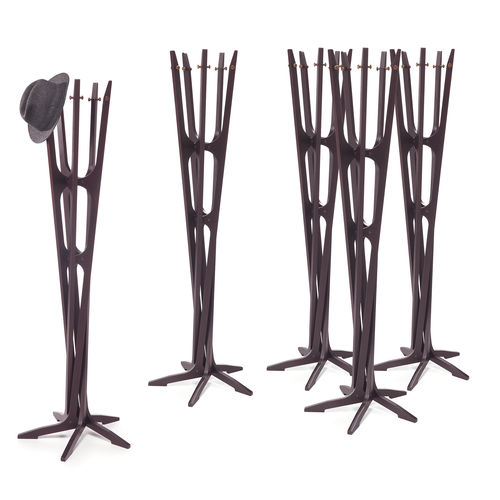 落地式挂衣架 - MAESTRALE  - Caimi Brevetti SpA - 原创设计 / 胶合板 / 商用