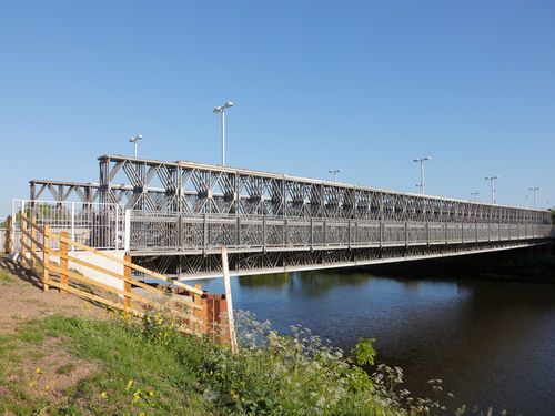 铝制桥 - JPB - Janson Bridging - 网格结构 / 公路