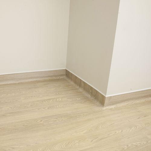 乙烯基踢脚线 - RX FLASH COVE - ECOsurfaces Recycled Rubber Flooring - 长方形
