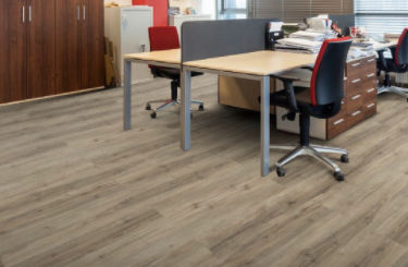 树脂混凝土地面 - PLANKIT SPC CLICK - Graboplast Floor Covering Manufacturers Ltd - 室内 / 用于楼梯板 / 客厅