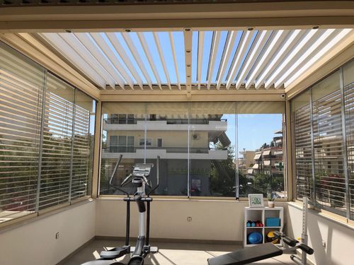临墙凉棚架 - COSPICON  SA - 带漆铝 / 玻璃 / 活动板条