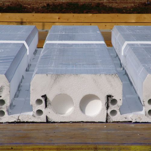 聚苯乙烯模板块 - PLASTBAU® METAL - POLIESPANSO SRL - 混凝土 / 墙面 / 用于预制板