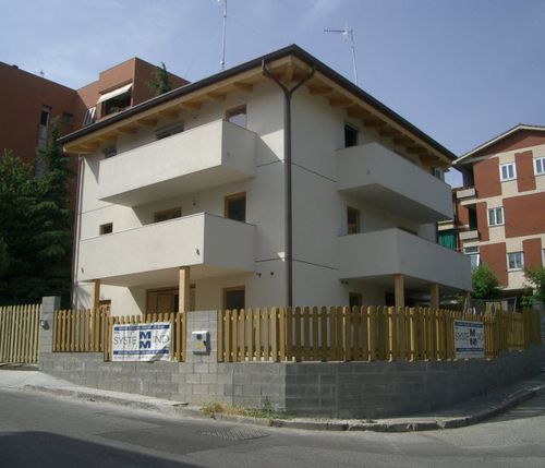 预制建筑 - SEVERAL APAREMENTS - Riko Hiše - 实木 / 用于集体住房 / 现代风格