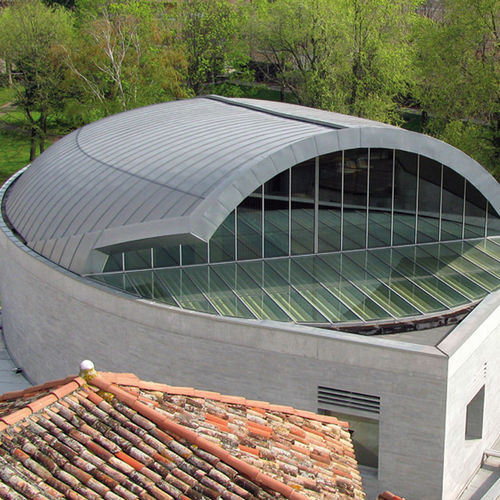 圆角屋顶盖板 - SAN LORENZO MARTIRE CHURCH, RUALIS - ZINTEK - 铜 / 钛锌合金 / 仿金属