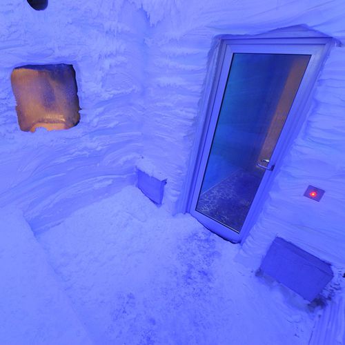 雪屋 - CEMI