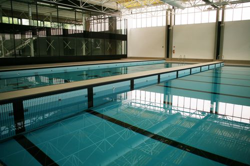 公共泳池移动墙 - CEMI - 横向
