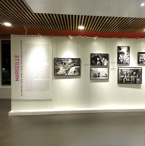 模块化隔断 - CIMAISE AUTOPORTANTE MOBILE - SARAZINO VITRINES - 移动式 / 层压板 / MDF