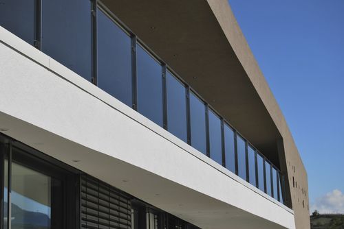 玻璃护栏 - INOXPLUS - Interbau - 不锈钢 / 钢 / 带栏杆