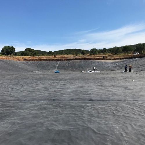 EPDM土工膜 - GEOGARD™ - Holcim Elevate - 用于水池 / 路堤 / 防水