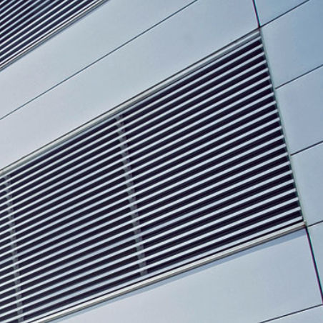 金属通风格栅 - C/S LOUVERS - Centria Architectural Systems - 线性 / 室外 / 用于外墙