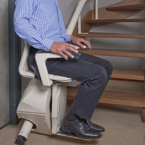 室内楼梯升降椅 - VAN GOGH - Handicare Stairlifts BV - 旋转式