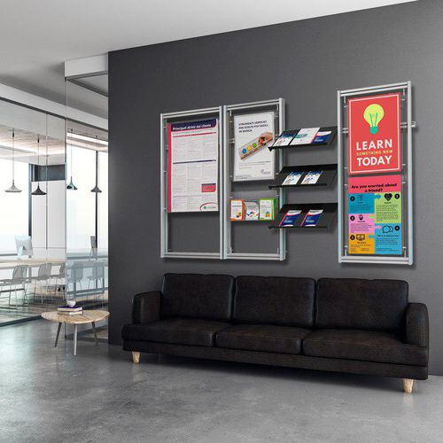 壁挂小册子架 - PANNELLO A PARETE INUNO - STUDIO T - Plexiglas®宝克力 / 商用