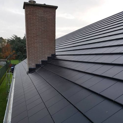 平面式瓦 - METROTILE® QUBE - AHI ROOFING / IKO METALS FRANCE - 金属 / 小型