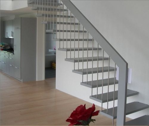 直线型楼梯 - KELLER TREPPENBAU AG - 木台阶 / 金属结构 / 现代风格
