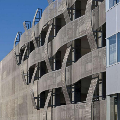 建筑金属丝网 - CINCINNATI CHILDREN'S HOSPITAL - Cambridge Architectural Mesh - 用于外墙 / 三角网格 / 银色