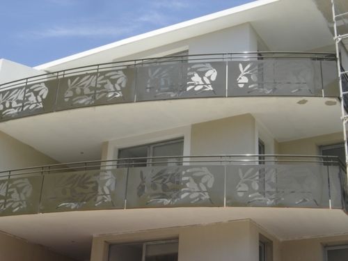 金属护栏 - PERF'DESIGN - Metal Design Concept - 带孔薄钢板 / 户外 / 用于阳台