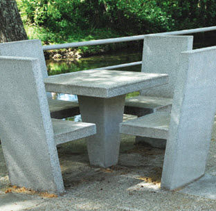 现代风格野餐桌 - GÓIS: PICNIC TABLE  - A Amop Synergies - 混凝土 / 正方形 / 专业