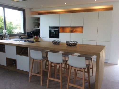 Corian®可丽耐厨房台面 - IMAGE 03 - IMAGE - 厨房 / 棕色 / 方形边