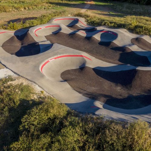 自行车公园泵道 - BENTONVILLE, AR - World Skate Parks - 沥青