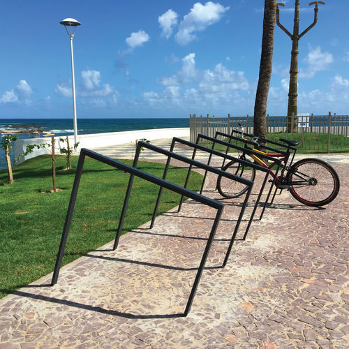 落地式自行车架 - EDGETYRE - mmcité street furniture - 公共空间 / 电镀钢 / 橡胶