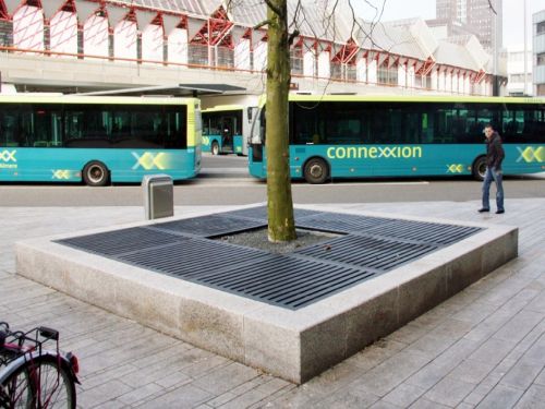 正方形树池盖板 - LOT - ANAE street furniture - 铸铁 / 钢