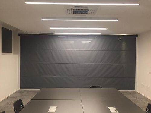 天花板办公室隔板 - DIVISORIO A SCOMPARSA PER UFFICIO - Solaris Tende srl - 布料