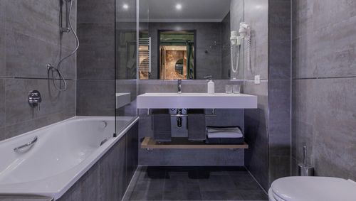 现代风格浴室 - MODULAR BATHROOM DESIGN - eurocomponents spa - 钢筋混凝土 / 酒店 / 用于商业中心