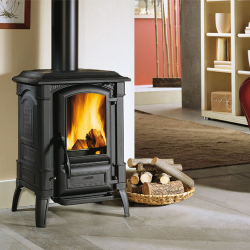木材采暖炉 - GIULIETTA X - La Nordica-Extraflame - 5 kW...10 kW / 传统风格 / 铸铁
