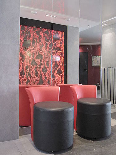 背光气泡墙 - HÔTEL DU VIEUX SAULE PARIS 3ÈME  - Espace d'eau France