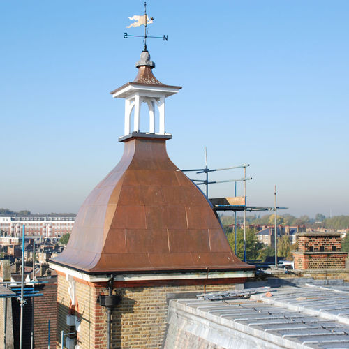 铜屋顶盖板 - NEW KINGS PRIMARY SCHOOL - Peters Roofing - 仿金属 / 立边咬合 / 平板