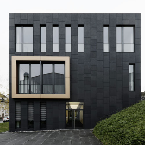 混凝土外墙 - WINNER FORUM - Rieder Facades GmbH - 声学 / 耐恶劣天气 / 可定制