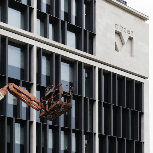立面板 - CITIZENM HOTEL TOWER OF LONDON - Rieder Facades GmbH - 合成玻璃水泥 / 玻璃纤维 / 耐用