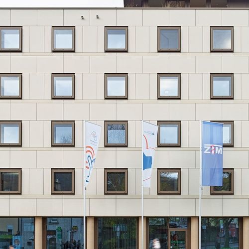 外包板 - BERLINER PLATZ - Rieder Facades GmbH - 建筑物 / 用于外墙 / 生态型