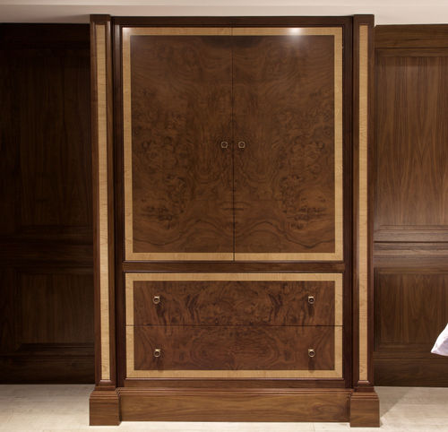 壁挂式衣柜 - HÄSTENS VIVIDUS - Clive Christian - 传统风格 / 栎木 / 胡桃木