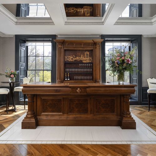 吧台 - PRINCES STREET PRIVATE CLIENT LOUNGE - Clive Christian - 栎木 / 胡桃木 / 枫木