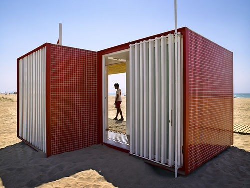 厕所亭 - AMB - URBADIS Microarquitectura - 金属