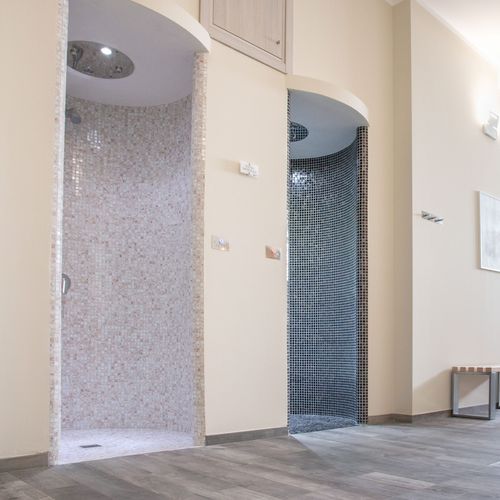 商用土耳其浴室房间 - Piscine Acquaform - 建筑物