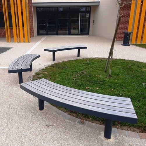 现代风格公共长椅 - TREE SEAT - NORCOR MOB.URBAIN - 不锈钢 / 光面不锈钢 / 松木