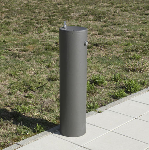 未指定喷泉式饮水机 - LINEA - LARUS DESIGN - 户外 / 钢 / 铸铁
