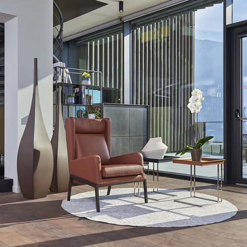 设计扶手椅 - DIXIE - Mazzoli Design - 皮质 / 聚氨酯发泡 / Trevira CS®