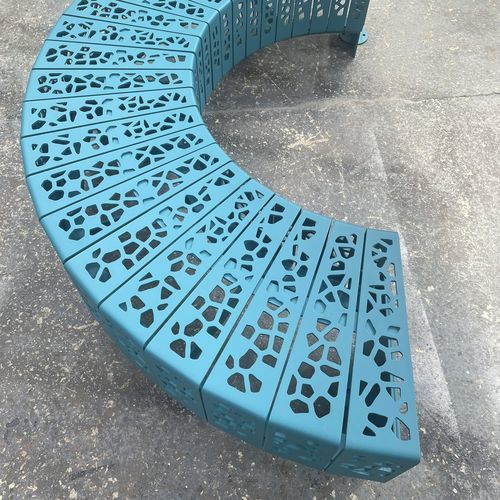 亲近自然设计公共长椅 - OSSO Radial - Factory Street Furniture - 电镀钢 / 粉末涂层钢 / 喷漆钢