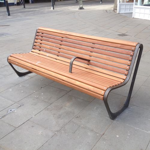现代风格公共长椅 - CITY OF BATH - Factory Street Furniture - 木质 / 铸铁 / 带椅背