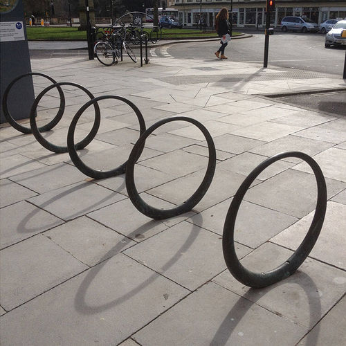 落地式自行车架 - CITY OF BATH - Factory Street Furniture - 公共空间 / 金属 / 专业