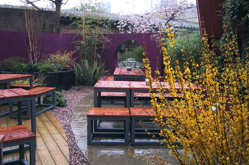 现代风格桌凳组合套装 - SHEPHERD’S BUSH, LONDON - Factory Street Furniture - 钢 / 木质 / 户外