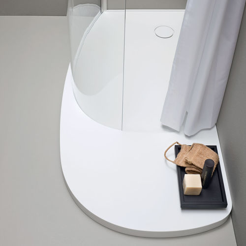 放置式淋浴底盆 - Fonte - Rexa Design - Corian®可丽耐 / 带有流水管道 / Monica Graffeo 设计