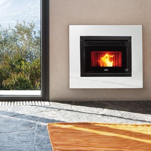 颗粒采暖炉 - R 1000 - Ravelli - 0 - 5 kW / 5 kW...10 kW / 壁挂
