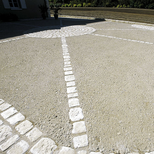 混凝土地面 - ARTEVIA® SABLE - Lafarge concrete - 用于室外 / 用于露台 / 公共空间