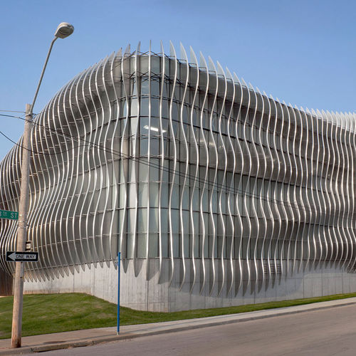 立面板 - ZAHNER HEADQUARTERS - A. Zahner - 铝制 / 锌制 / 不锈钢
